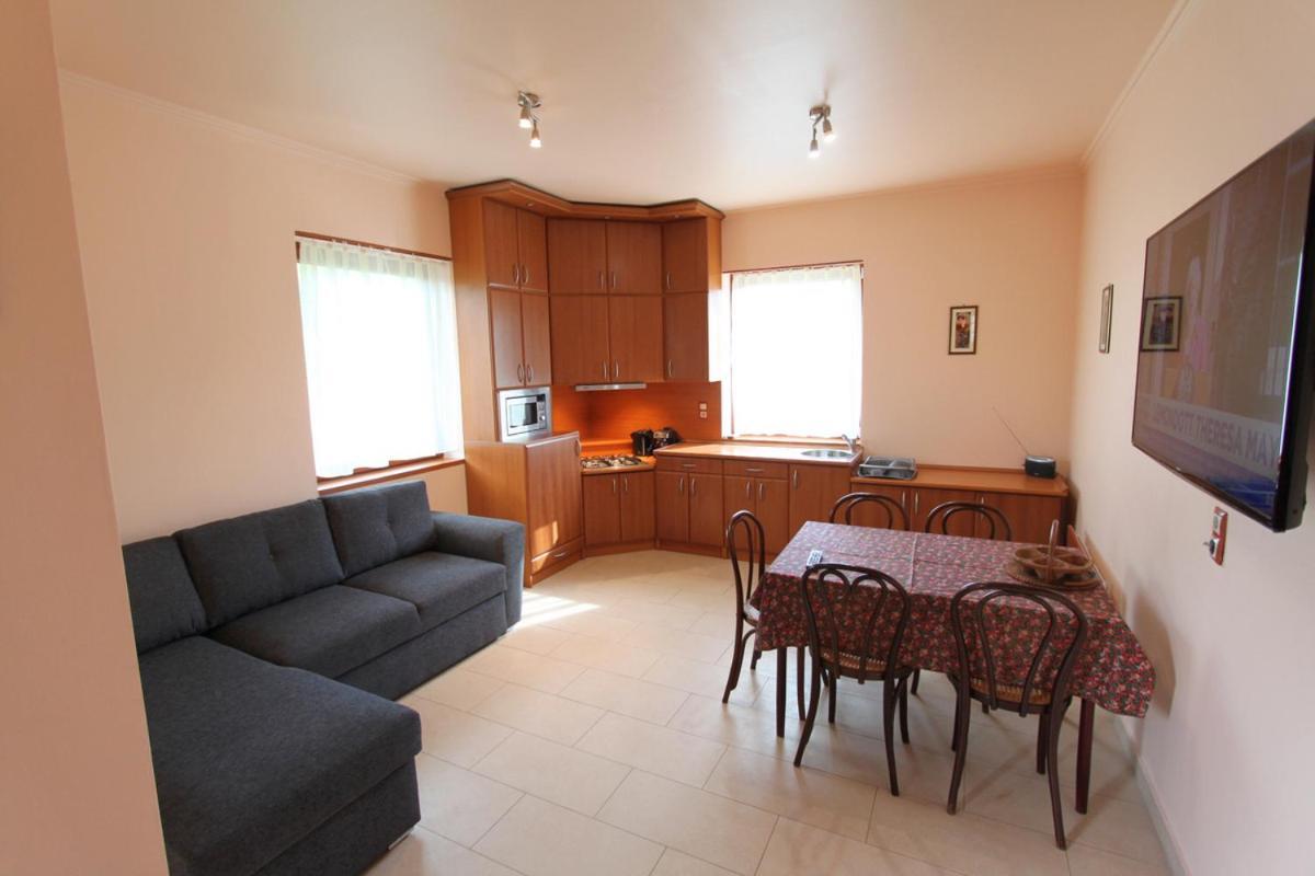 Velence Lake Apartman Гардонь Экстерьер фото